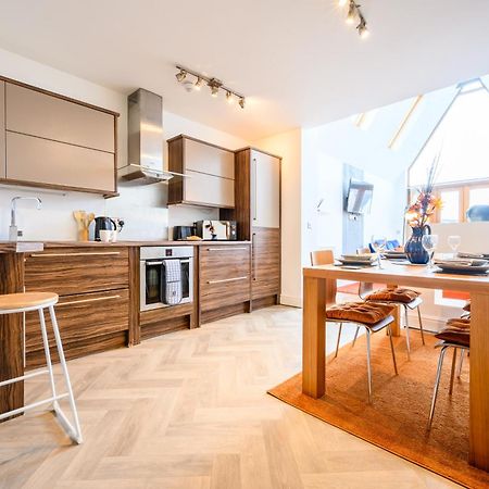 Llandaff Lofts By Ty Sa - 2 Bed With Terrace - Wifi Apartment Cardiff Bagian luar foto
