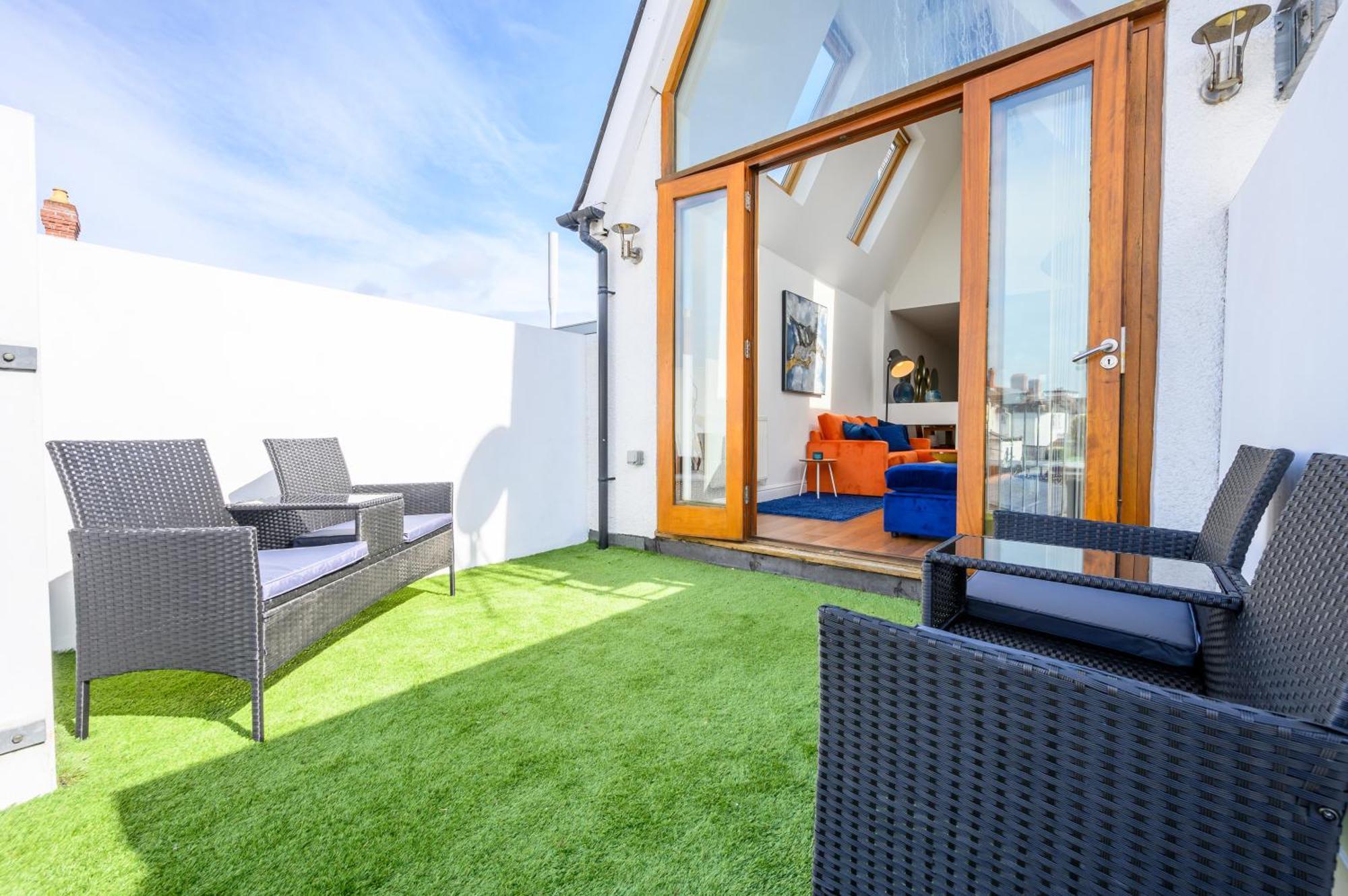 Llandaff Lofts By Ty Sa - 2 Bed With Terrace - Wifi Apartment Cardiff Bagian luar foto