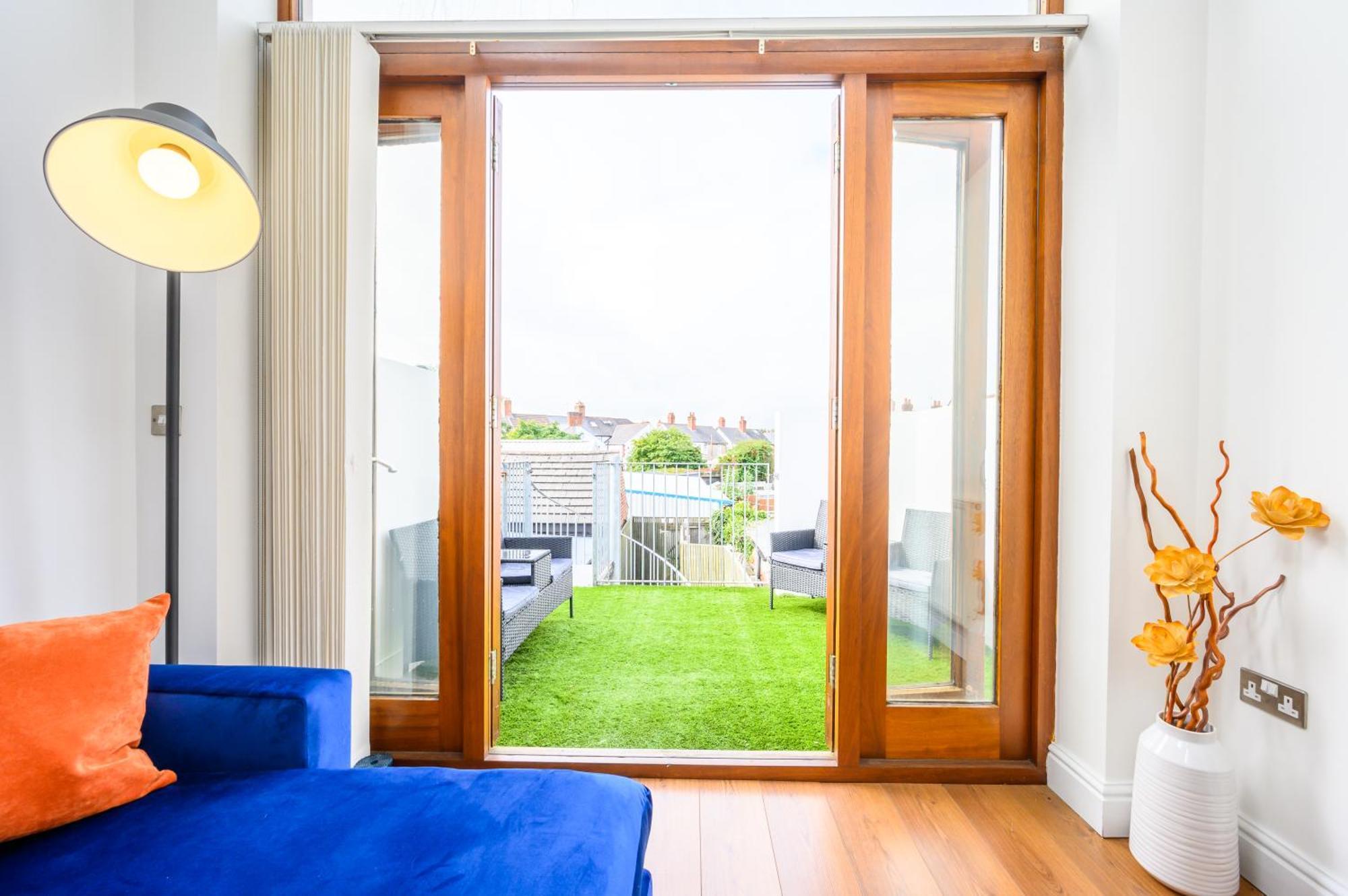Llandaff Lofts By Ty Sa - 2 Bed With Terrace - Wifi Apartment Cardiff Bagian luar foto