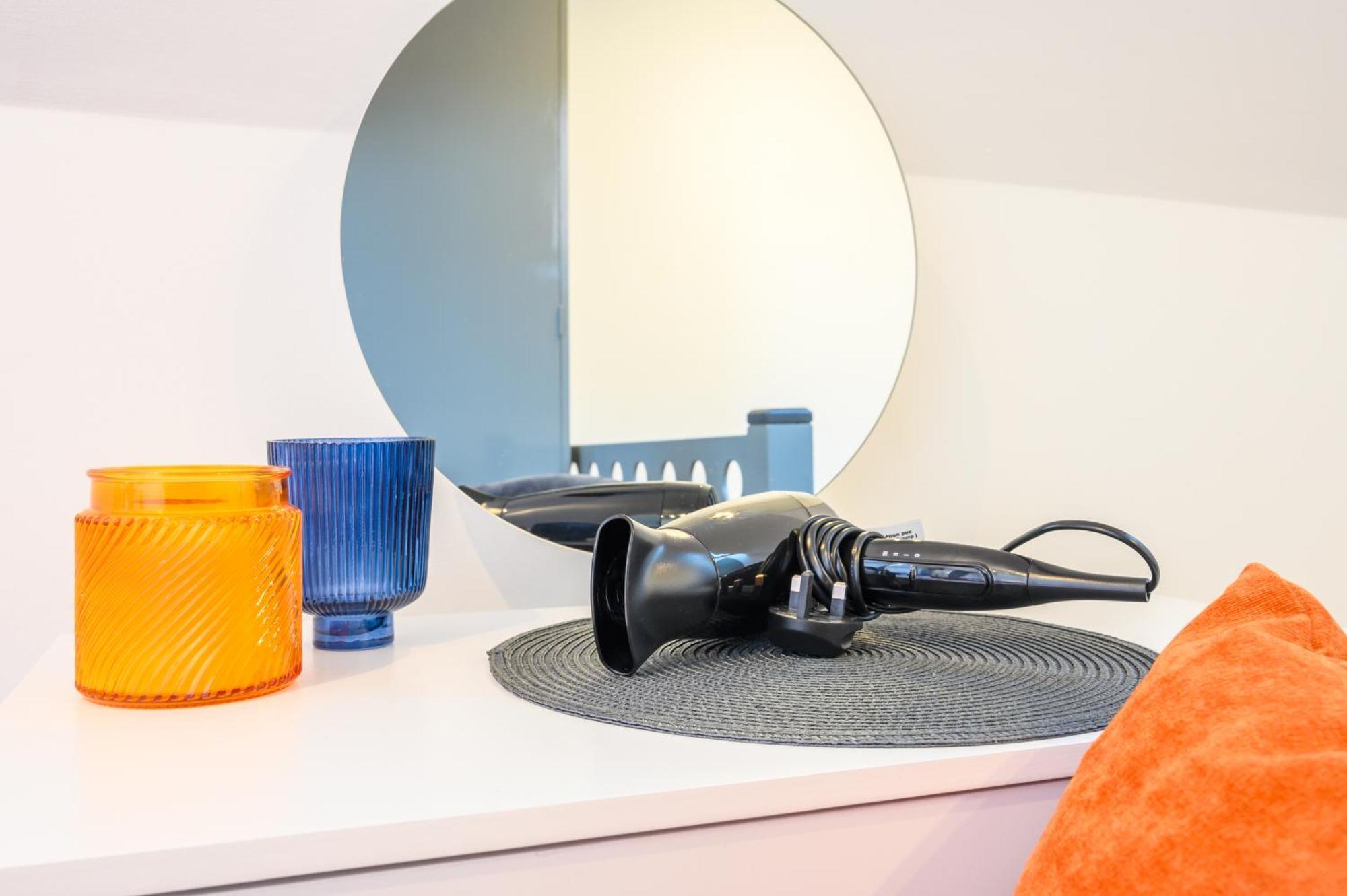 Llandaff Lofts By Ty Sa - 2 Bed With Terrace - Wifi Apartment Cardiff Bagian luar foto