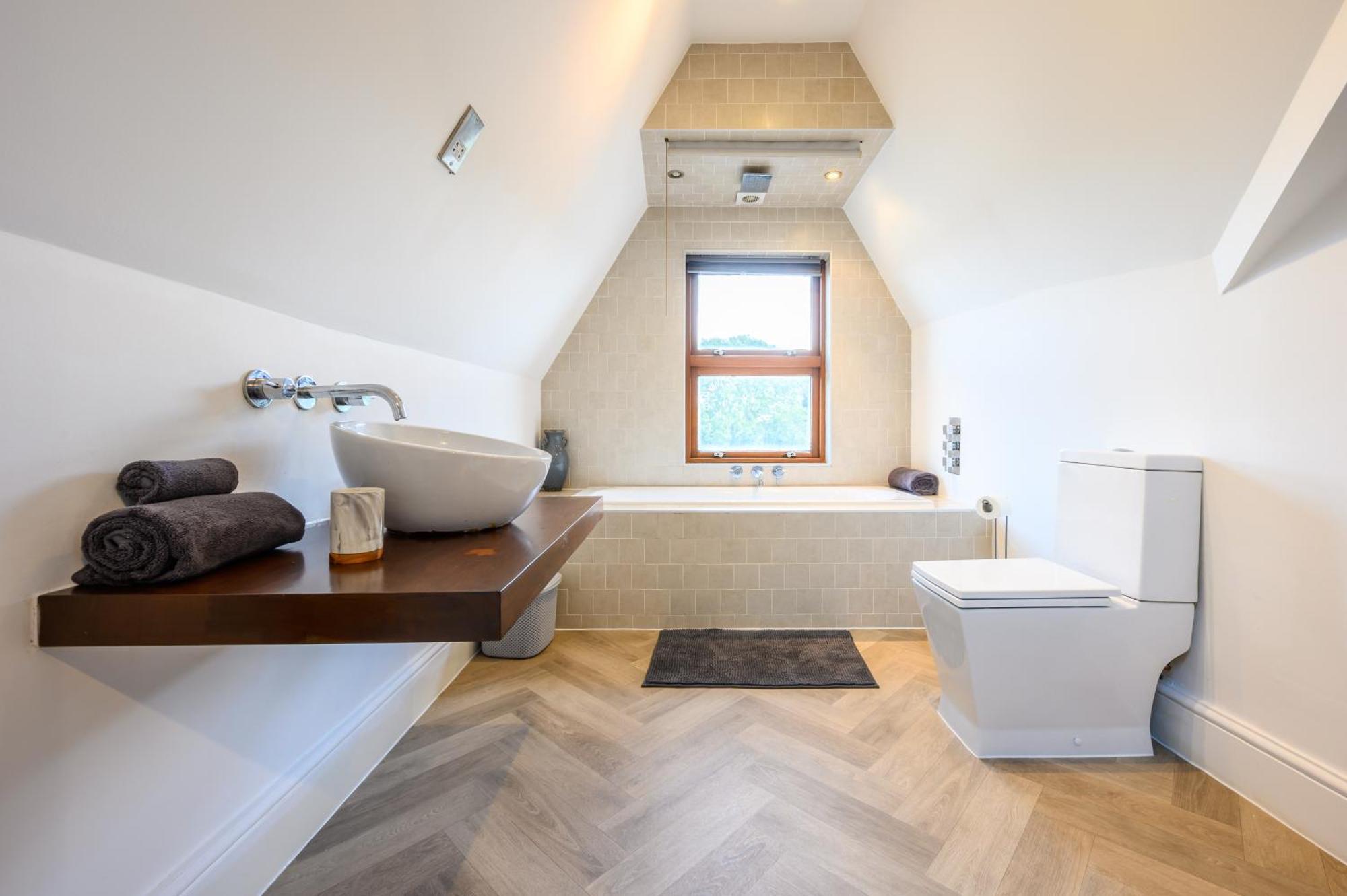 Llandaff Lofts By Ty Sa - 2 Bed With Terrace - Wifi Apartment Cardiff Bagian luar foto