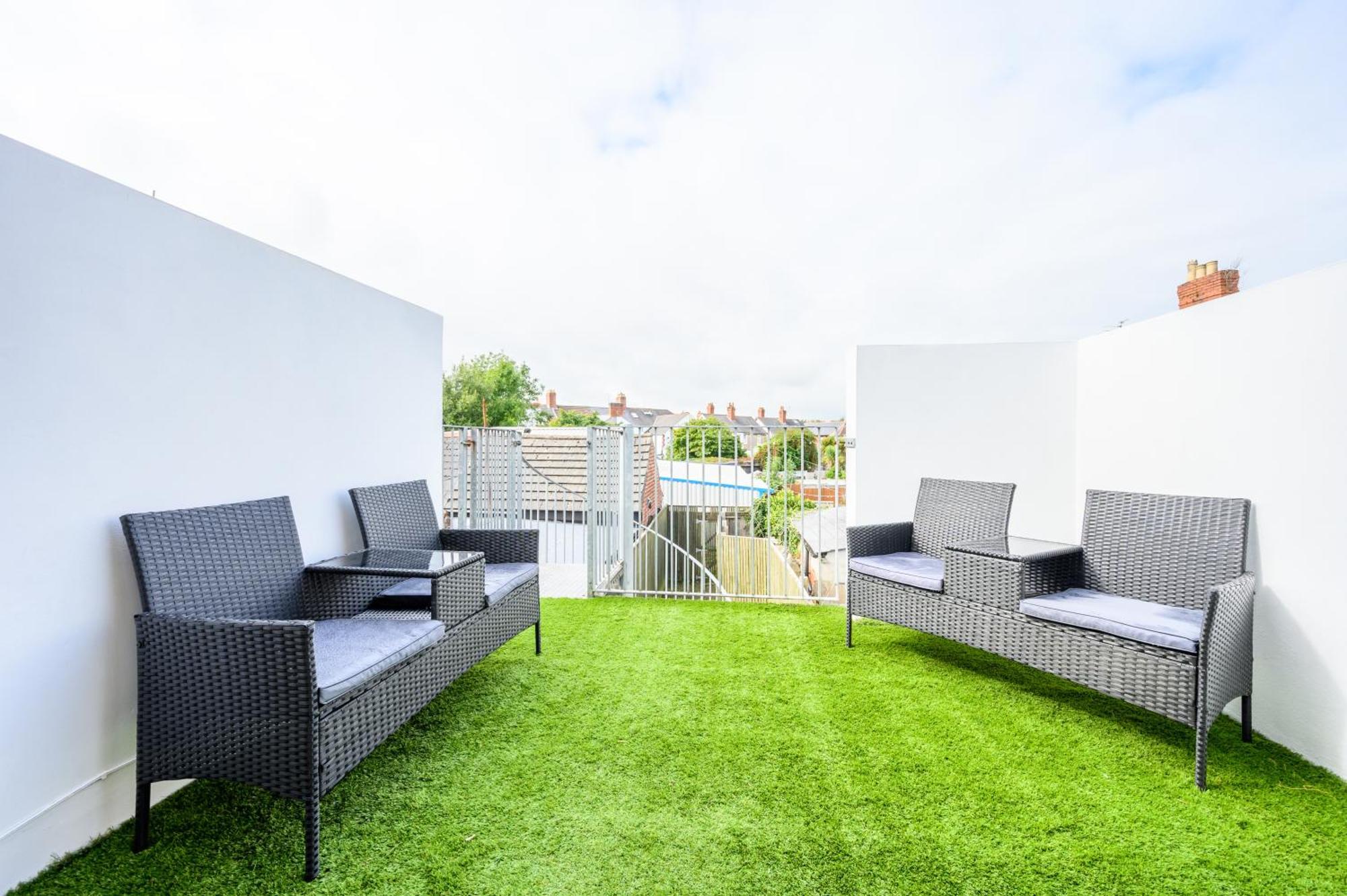 Llandaff Lofts By Ty Sa - 2 Bed With Terrace - Wifi Apartment Cardiff Bagian luar foto